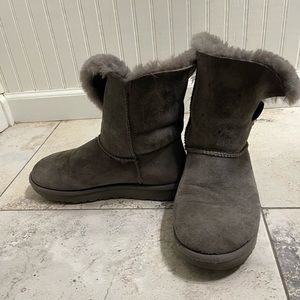Gray UGG shirt boot size 9